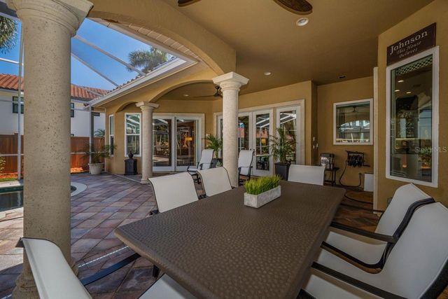 970 SOUTHERN PINE COURT NE, St Petersburg, FL 33703