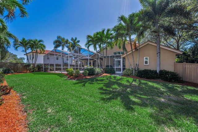 970 SOUTHERN PINE COURT NE, St Petersburg, FL 33703