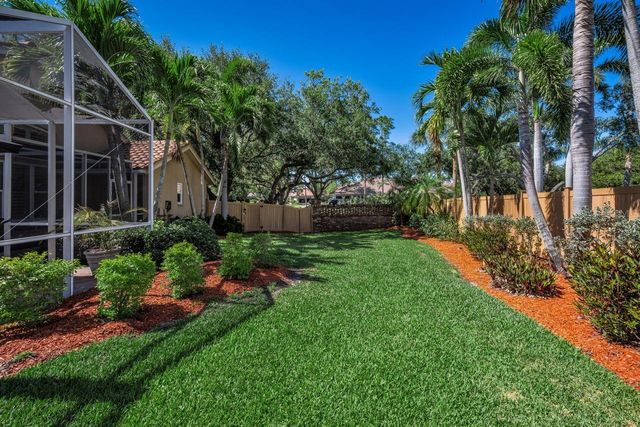 970 SOUTHERN PINE COURT NE, St Petersburg, FL 33703