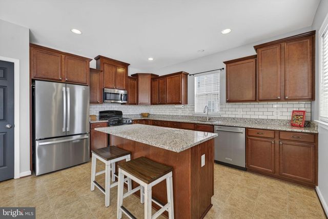 104 BLACKFORD DR, Stephenson, VA 22656