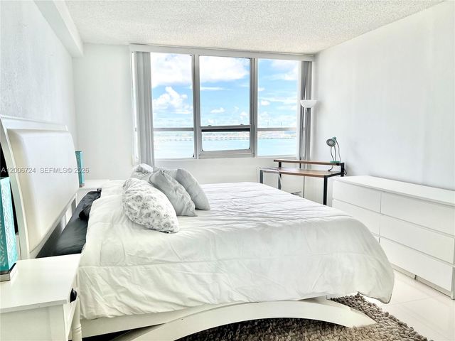 1500 Bay Rd 1232S, Miami Beach, FL 33139