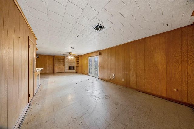 5337 NW 45th Street, Warr Acres, OK 73122