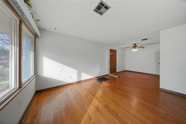 5337 NW 45th Street, Warr Acres, OK 73122