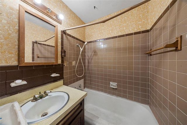 5337 NW 45th Street, Warr Acres, OK 73122