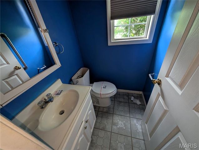 2 Highland Drive, Belleville, IL 62226