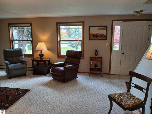 806 S Augres River Drive, Au Gres, MI 48703