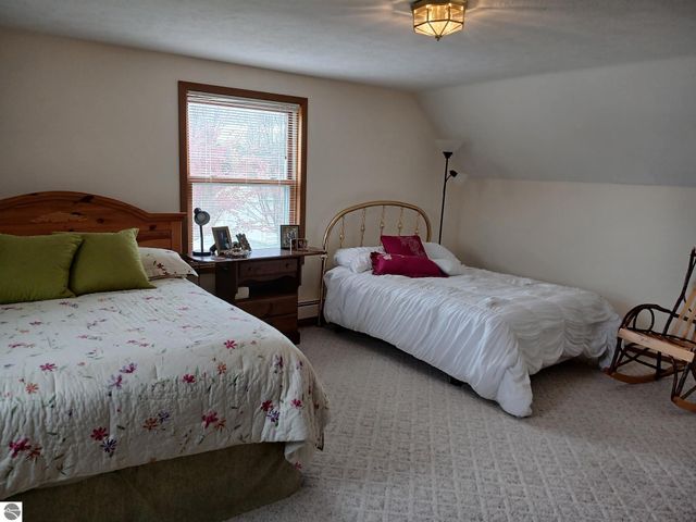 806 S Augres River Drive, Au Gres, MI 48703