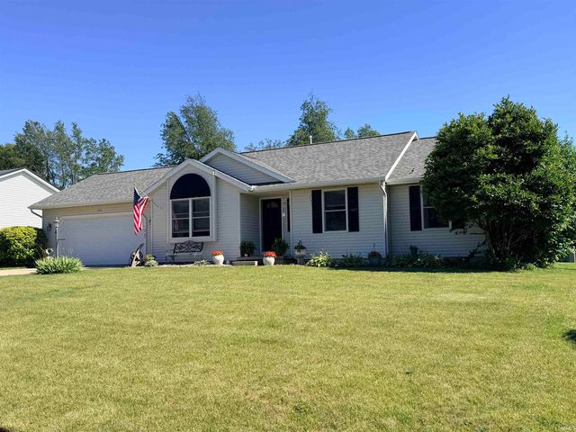 979 HIGHFIELD Court, Middlebury, IN 46540