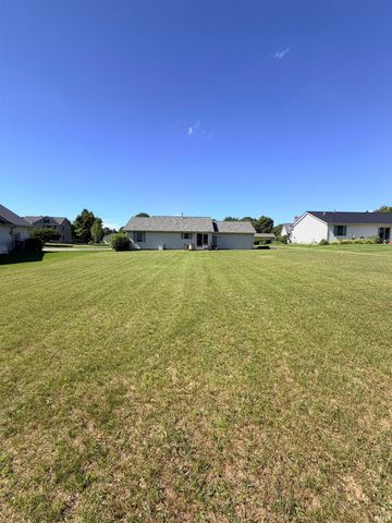 979 HIGHFIELD Court, Middlebury, IN 46540
