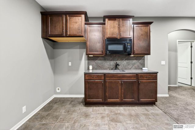 2001 S 195th Street, Omaha, NE 68130