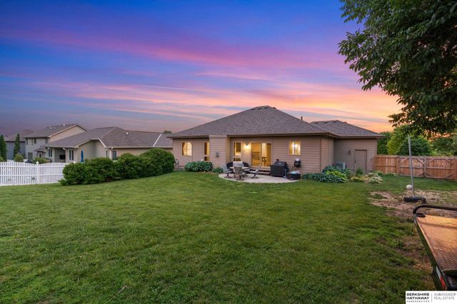 2001 S 195th Street, Omaha, NE 68130