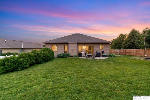 2001 S 195th Street, Omaha, NE 68130