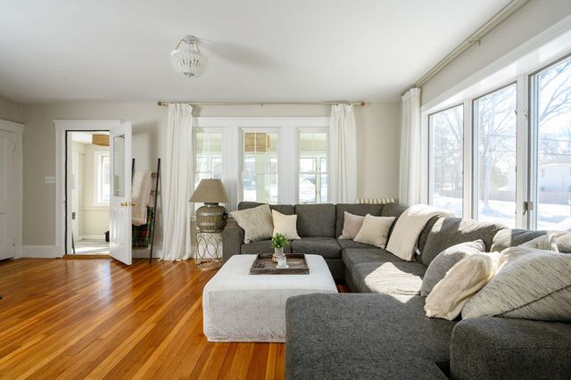 47 Academy Ave, Weymouth, MA 02189