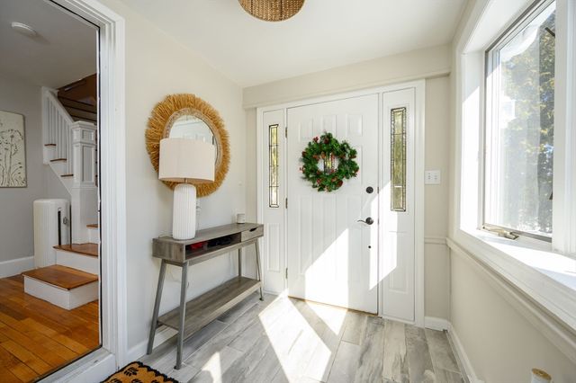 47 Academy Ave, Weymouth, MA 02189