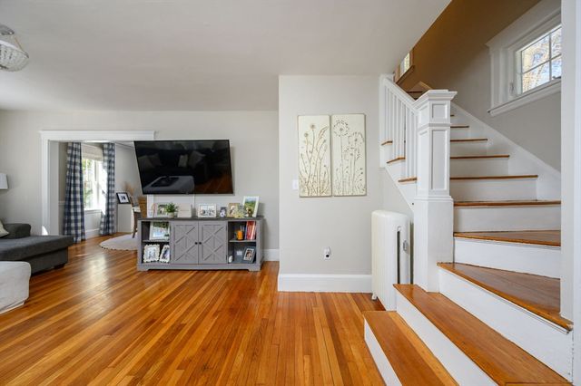 47 Academy Ave, Weymouth, MA 02189