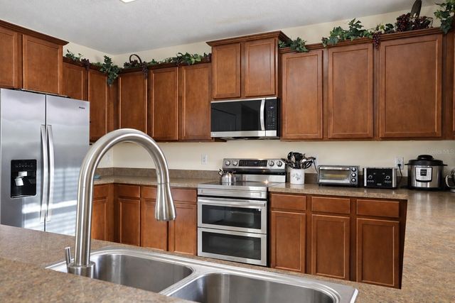 1921 BETSY ROSS LANE, St Cloud, FL 34769