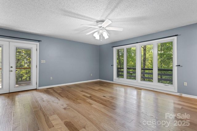 56 Cardinal Circle, Tryon, NC 28782