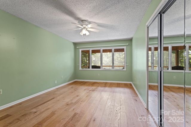 56 Cardinal Circle, Tryon, NC 28782