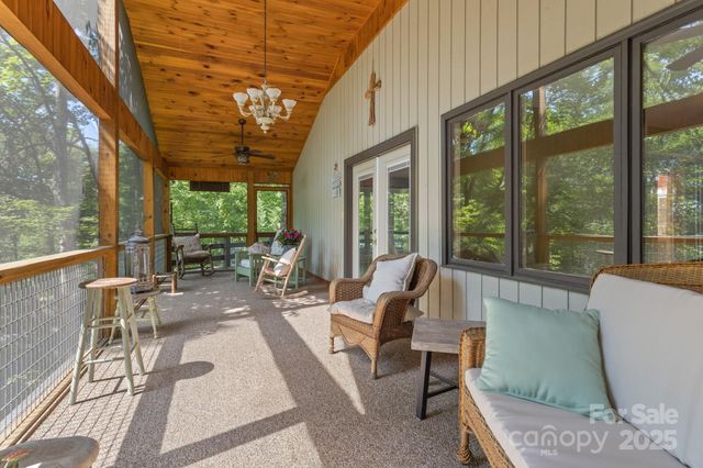 56 Cardinal Circle, Tryon, NC 28782