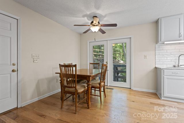 56 Cardinal Circle, Tryon, NC 28782