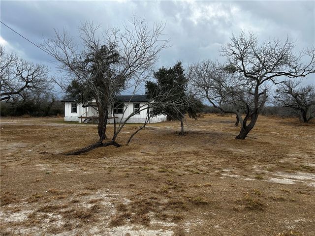 12263 Villarreal St, Sinton, TX 78387