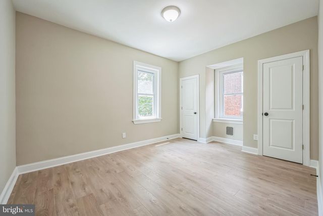 1220 S 52ND ST, Philadelphia, PA 19143