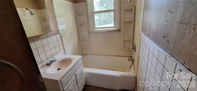 1036 Curve View Road, Lincolnton, NC 28092