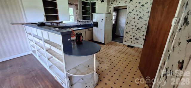 1036 Curve View Road, Lincolnton, NC 28092