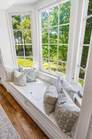 10 Minnekahda Place, Chattanooga, TN 37405