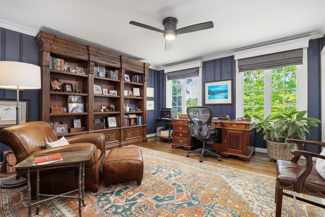 10 Minnekahda Place, Chattanooga, TN 37405