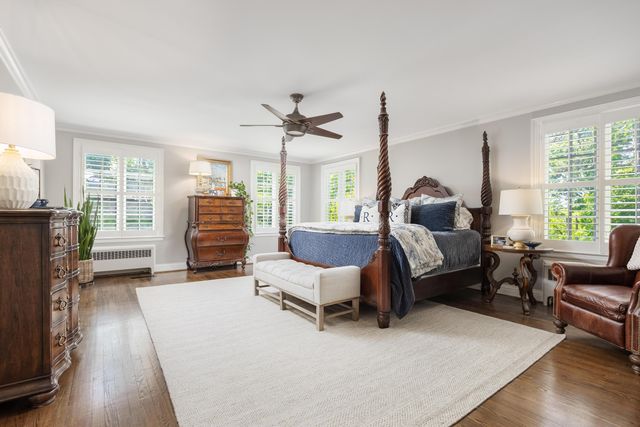 10 Minnekahda Place, Chattanooga, TN 37405