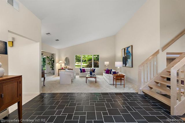 1429 Quarton Road, Birmingham, MI 48009