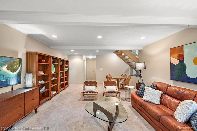 1429 Quarton Road, Birmingham, MI 48009