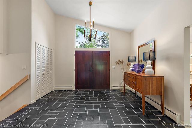 1429 Quarton Road, Birmingham, MI 48009