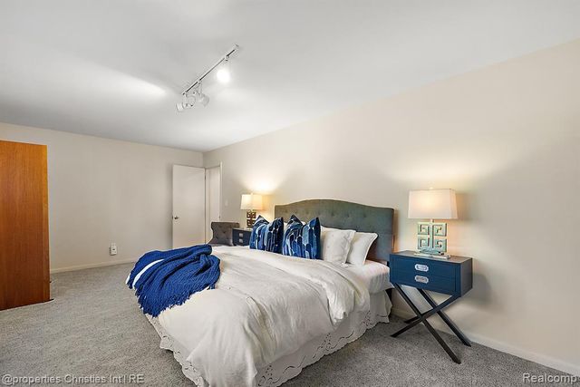 1429 Quarton Road, Birmingham, MI 48009