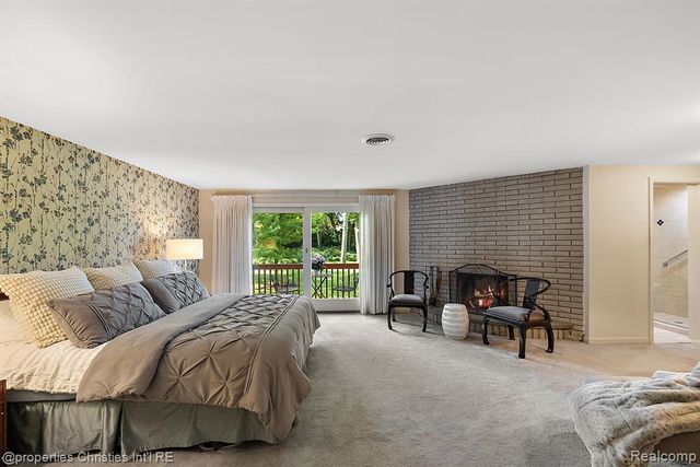 1429 Quarton Road, Birmingham, MI 48009