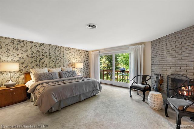 1429 Quarton Road, Birmingham, MI 48009