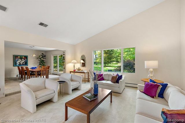 1429 Quarton Road, Birmingham, MI 48009