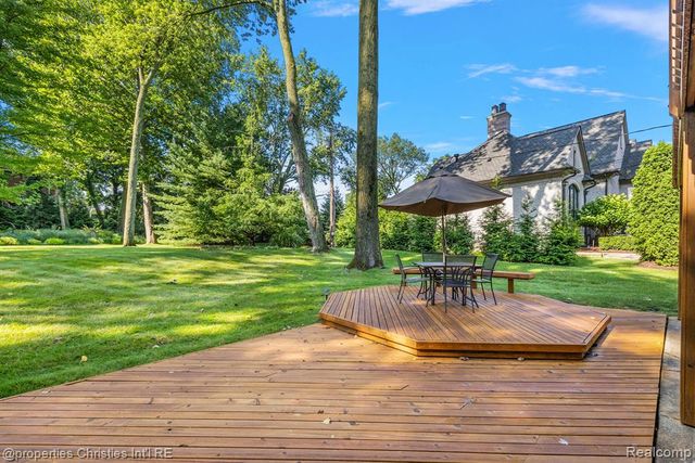 1429 Quarton Road, Birmingham, MI 48009