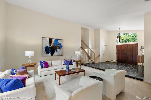 1429 Quarton Road, Birmingham, MI 48009