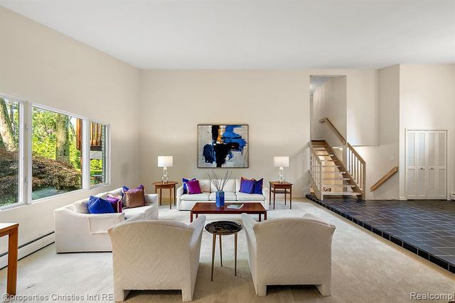 1429 Quarton Road, Birmingham, MI 48009