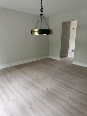 9759 Crimson Tree Lane, Munster, IN 46321