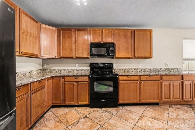 5671 Hammermill Drive, Harrisburg, NC 28075