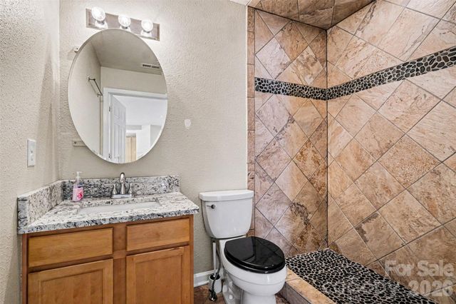 5671 Hammermill Drive, Harrisburg, NC 28075
