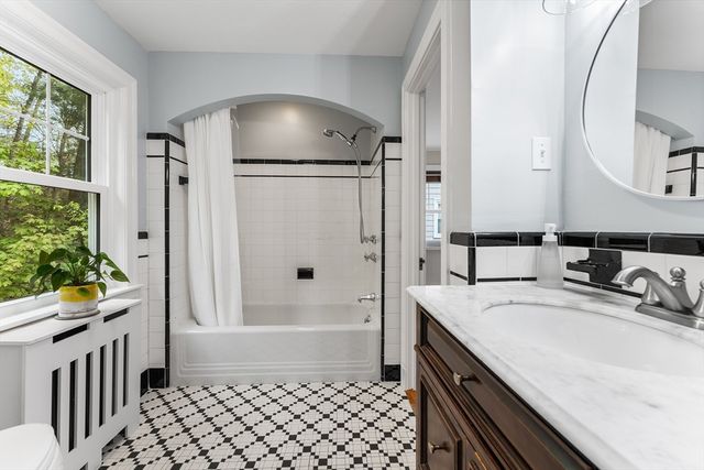 11 Crehore Rd, Boston, MA 02467