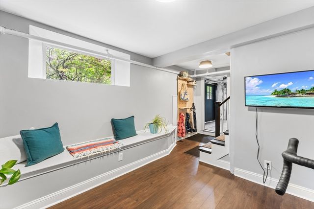 11 Crehore Rd, Boston, MA 02467