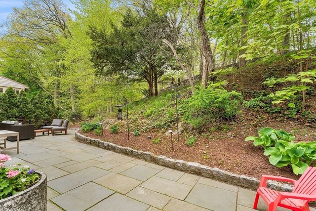 11 Crehore Rd, Boston, MA 02467