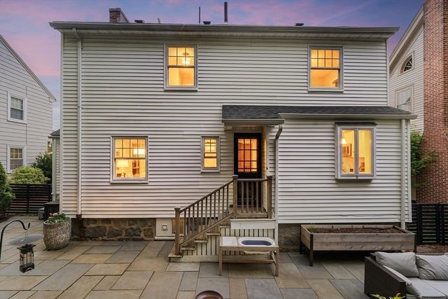 11 Crehore Rd, Boston, MA 02467