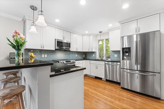 11 Crehore Rd, Boston, MA 02467