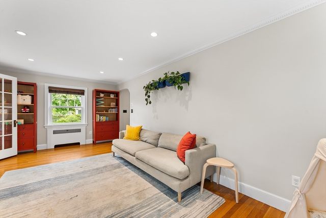 11 Crehore Rd, Boston, MA 02467